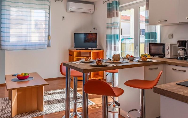 Lola Apartment *
